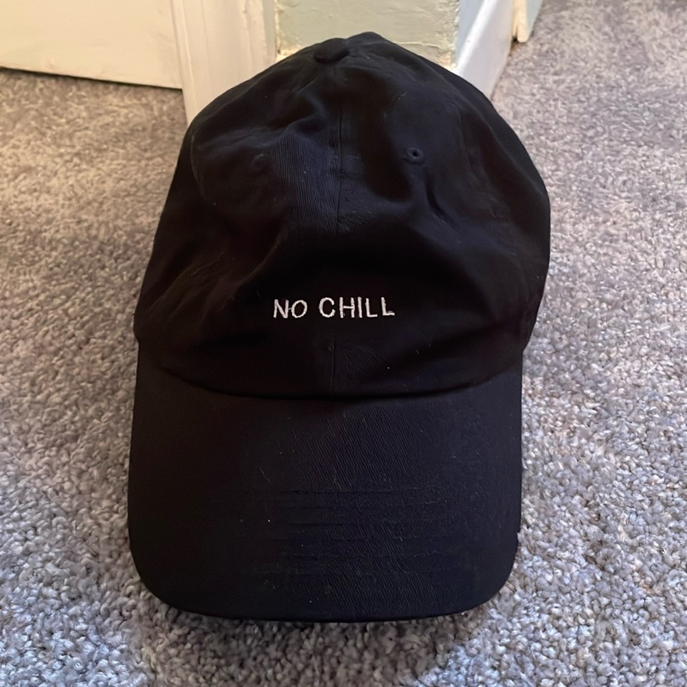 Black hat- never been worn!